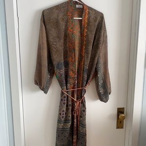 GURU silk duster one size